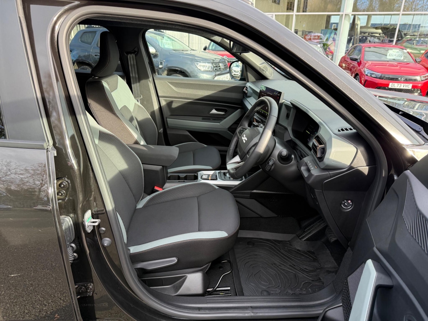 Used Dacia Duster 2025 for sale - 76765485: Photo 16