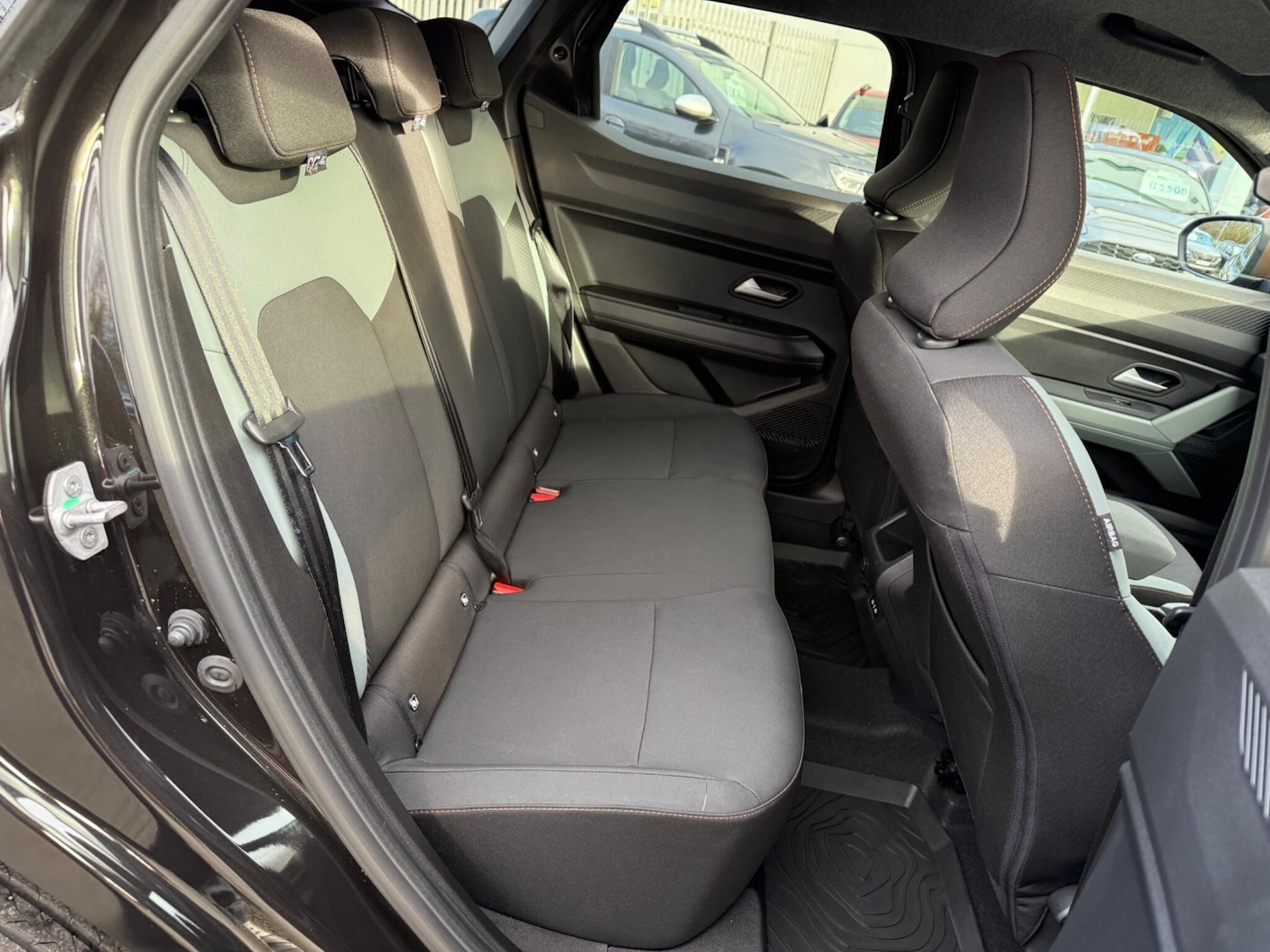 Used Dacia Duster 2025 for sale - 76765485: Photo 20