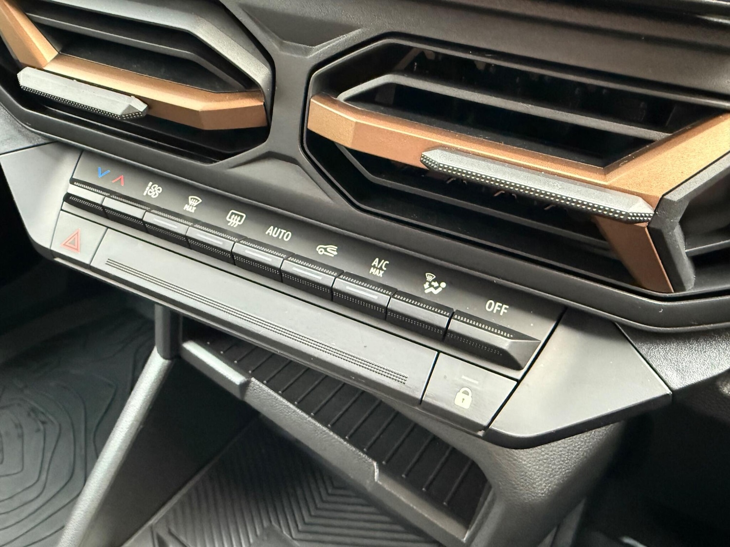 Used Dacia Duster 2025 for sale - 76765485: Photo 36