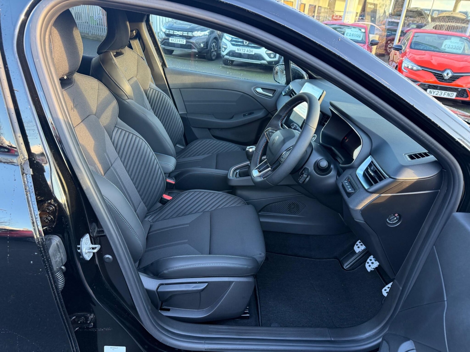 Used Renault Clio 2025 for sale - 77131551: Photo 14