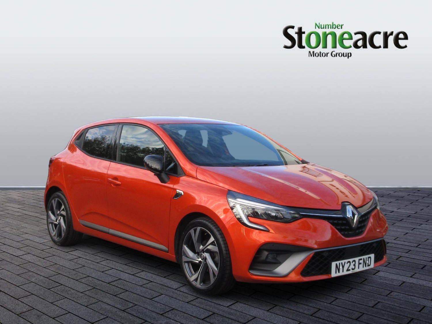 Used Renault Clio 2023 for sale - 76926537: Photo 1