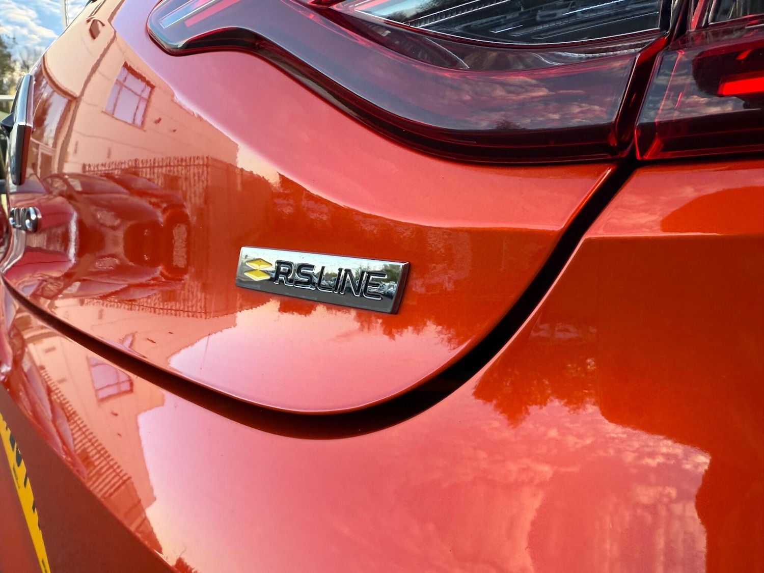 Used Renault Clio 2023 for sale - 76926537: Photo 11