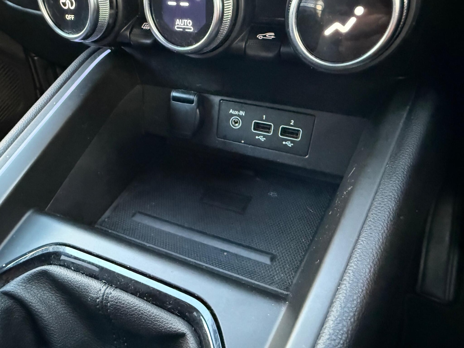 Used Renault Clio 2023 for sale - 76926537: Photo 31