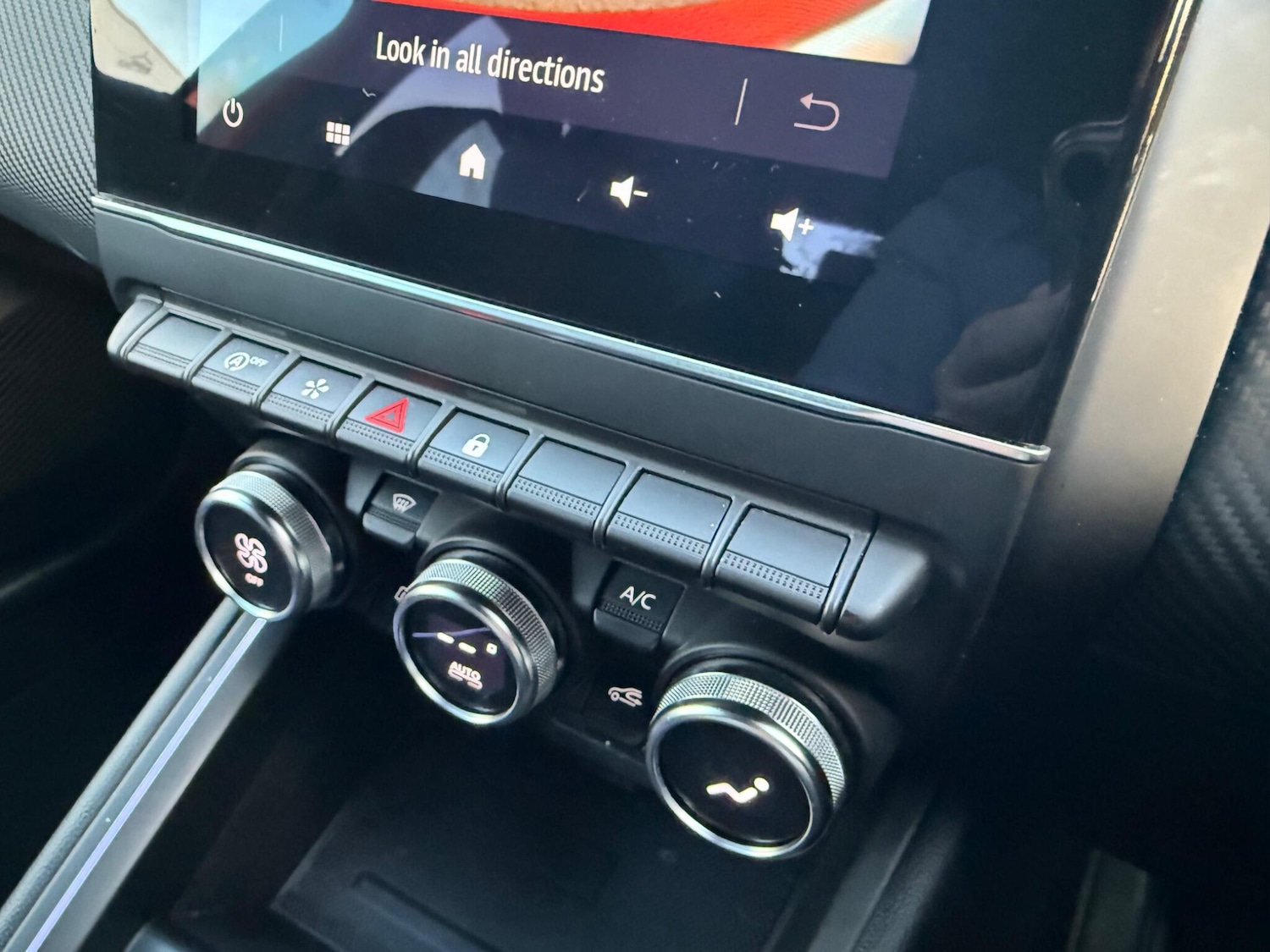 Used Renault Clio 2023 for sale - 76926537: Photo 33