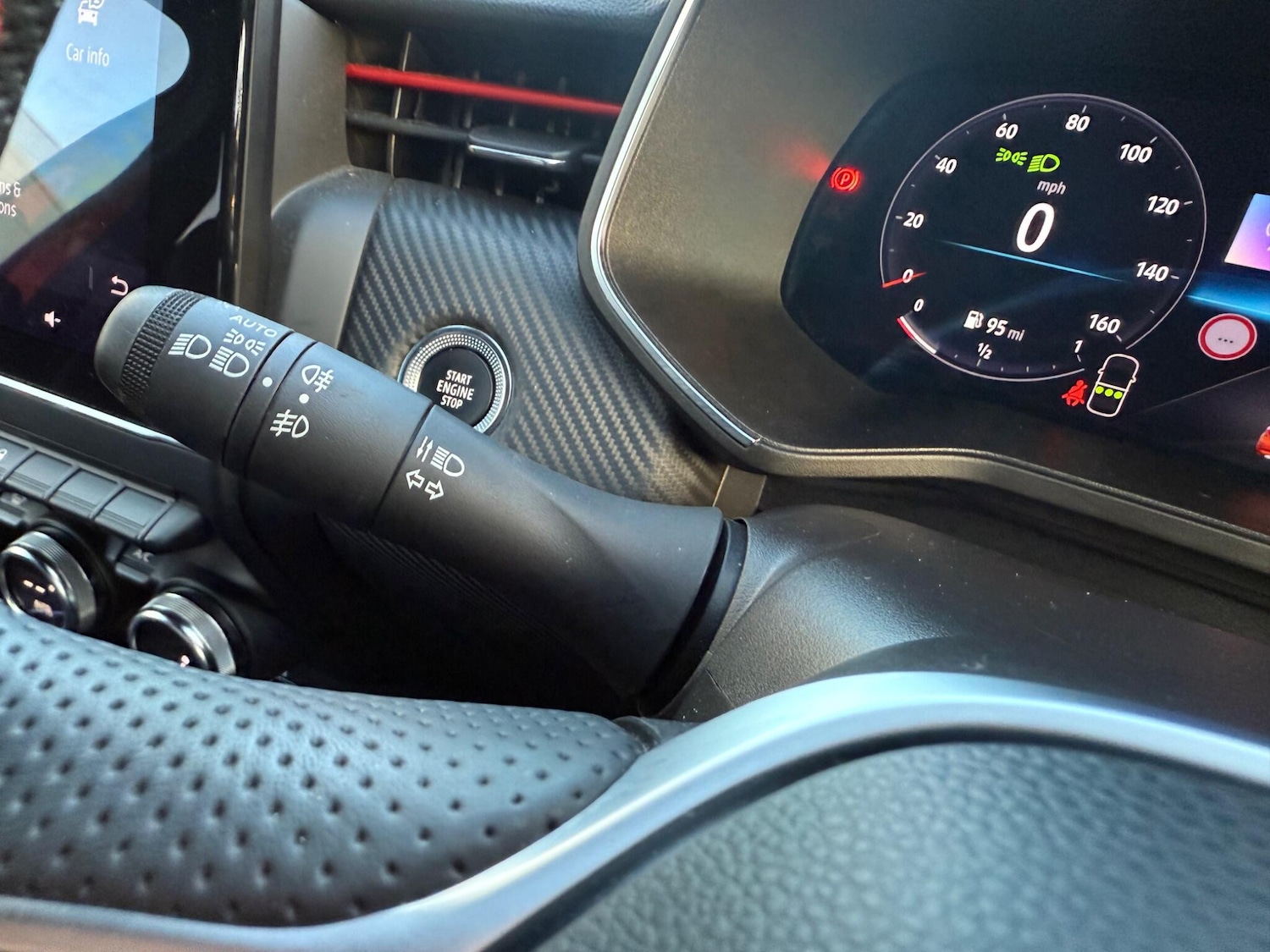 Used Renault Clio 2023 for sale - 76926537: Photo 38