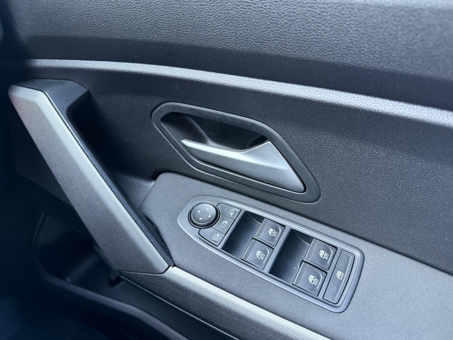 Used Dacia Bigster 2025 for sale - 77753303: Photo 43