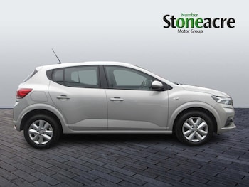 Used Dacia Sandero 2023 for sale - 77468738: Photo