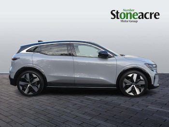 Used Renault Megane E Tech 2022 for sale - 76887207: Photo