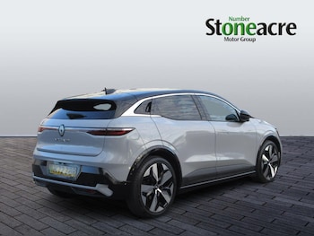 Used Renault Megane E Tech 2022 for sale - 76887207: Photo