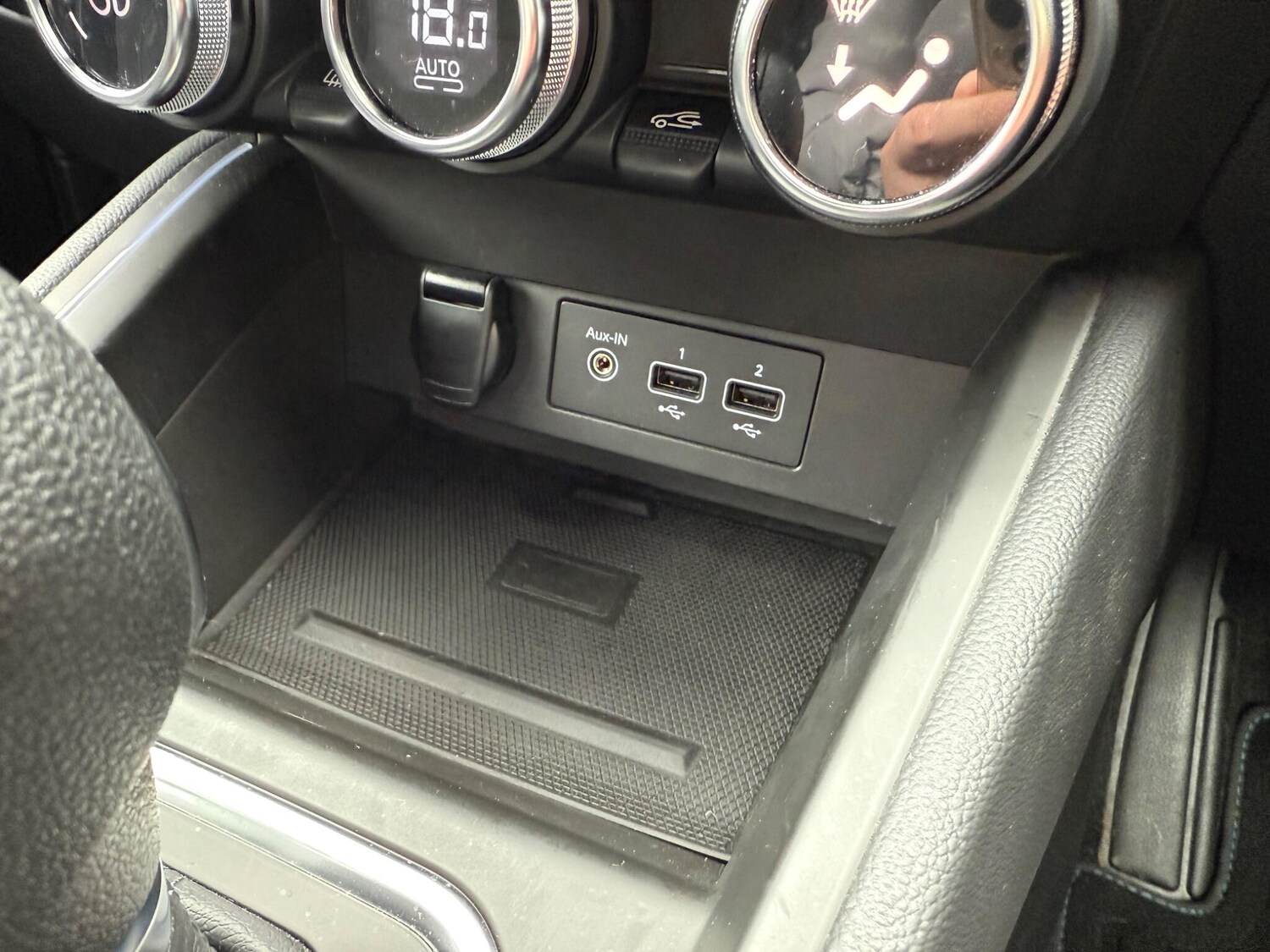 Used Renault Clio 2022 for sale - 76825123: Photo 30