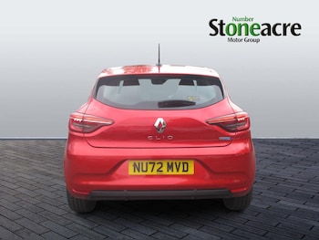 Used Renault Clio 2022 for sale - 76825123: Photo