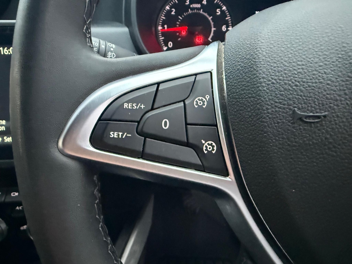 Used Dacia Duster 2022 for sale - 76912761: Photo 37