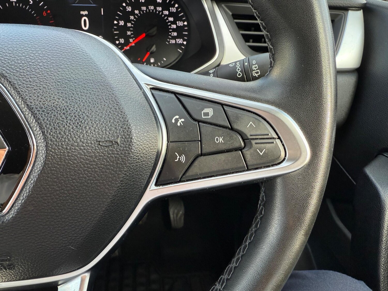 Used Renault Captur 2022 for sale - 76099124: Photo 37