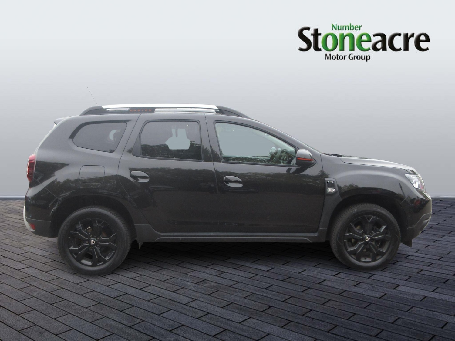 Used Dacia Duster 2023 for sale - 76388795: Photo 2
