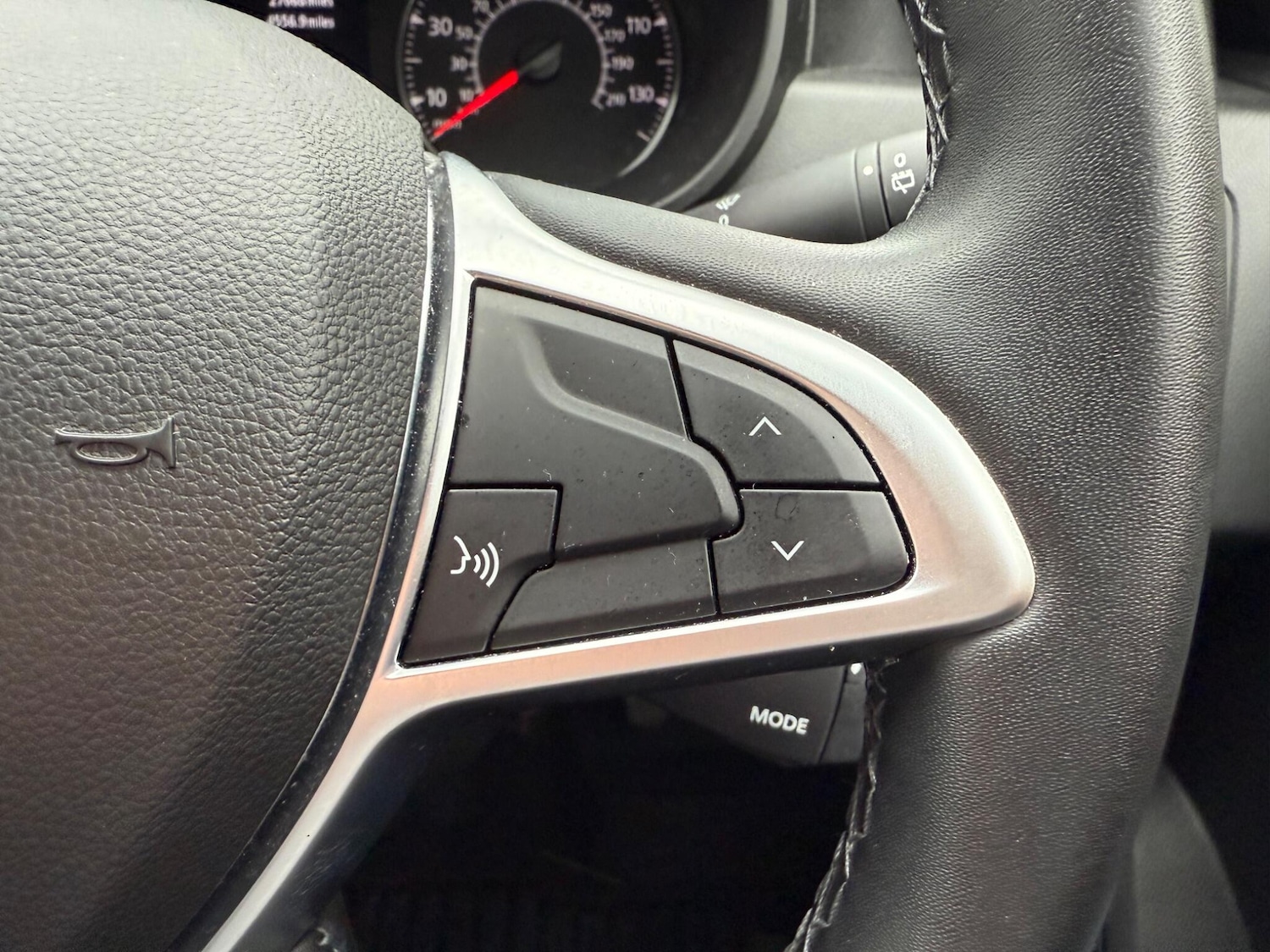 Used Dacia Duster 2023 for sale - 76388795: Photo 36