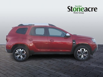 Used Dacia Duster 2022 for sale - 76484565: Photo