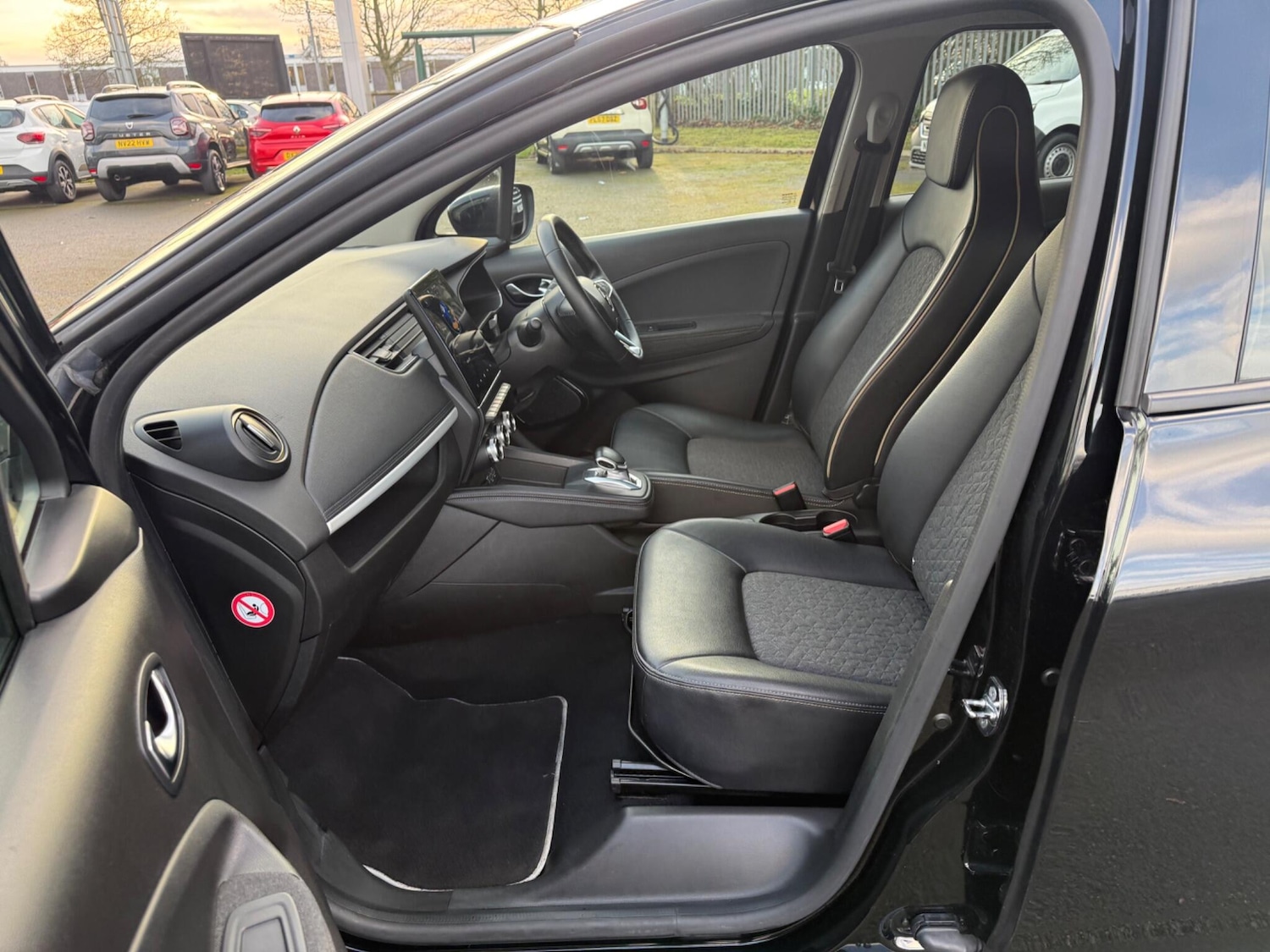 Used Renault Zoe 2022 for sale - 77255131: Photo 17