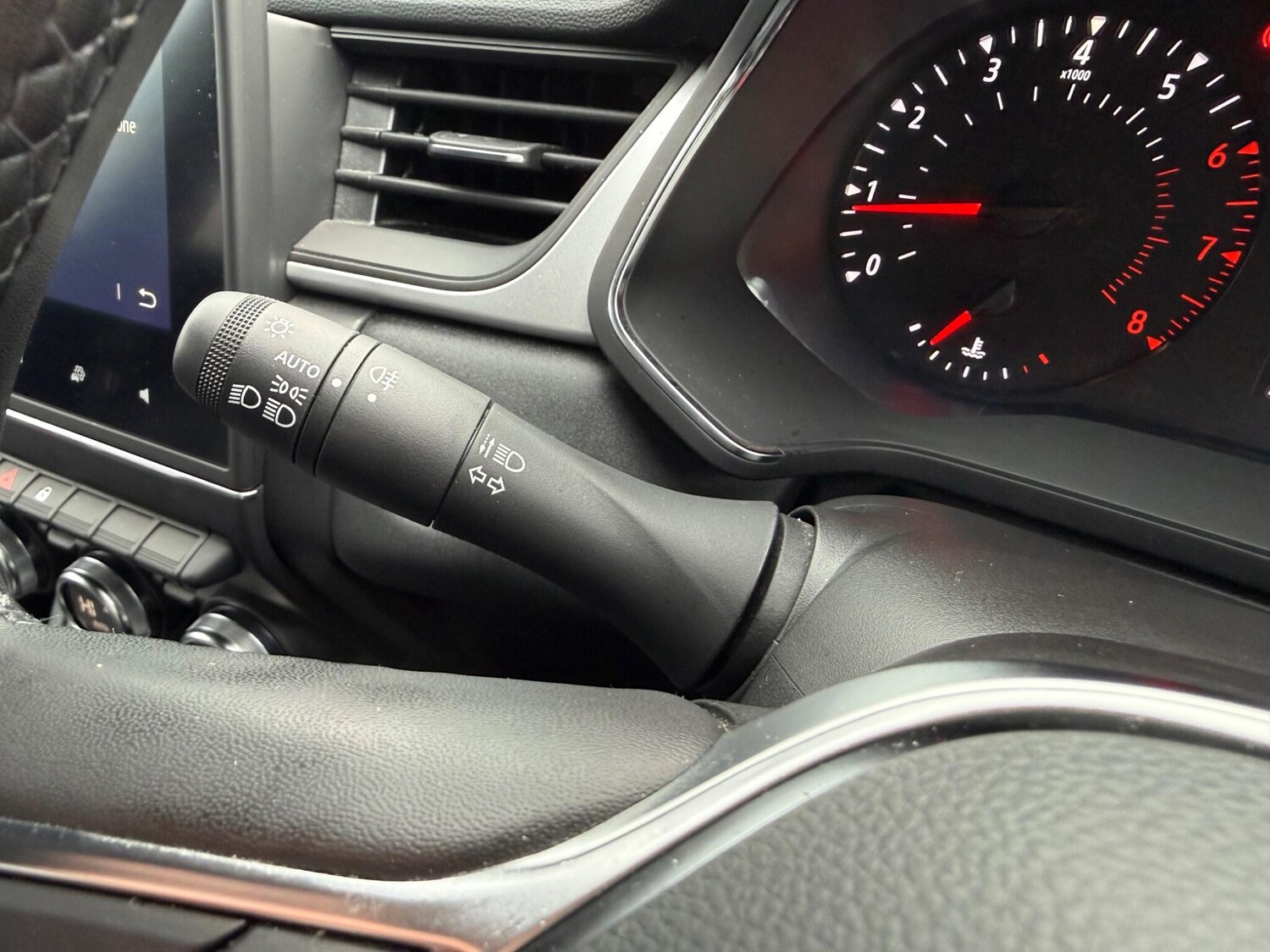 Used Renault Captur 2022 for sale - 77469044: Photo 33