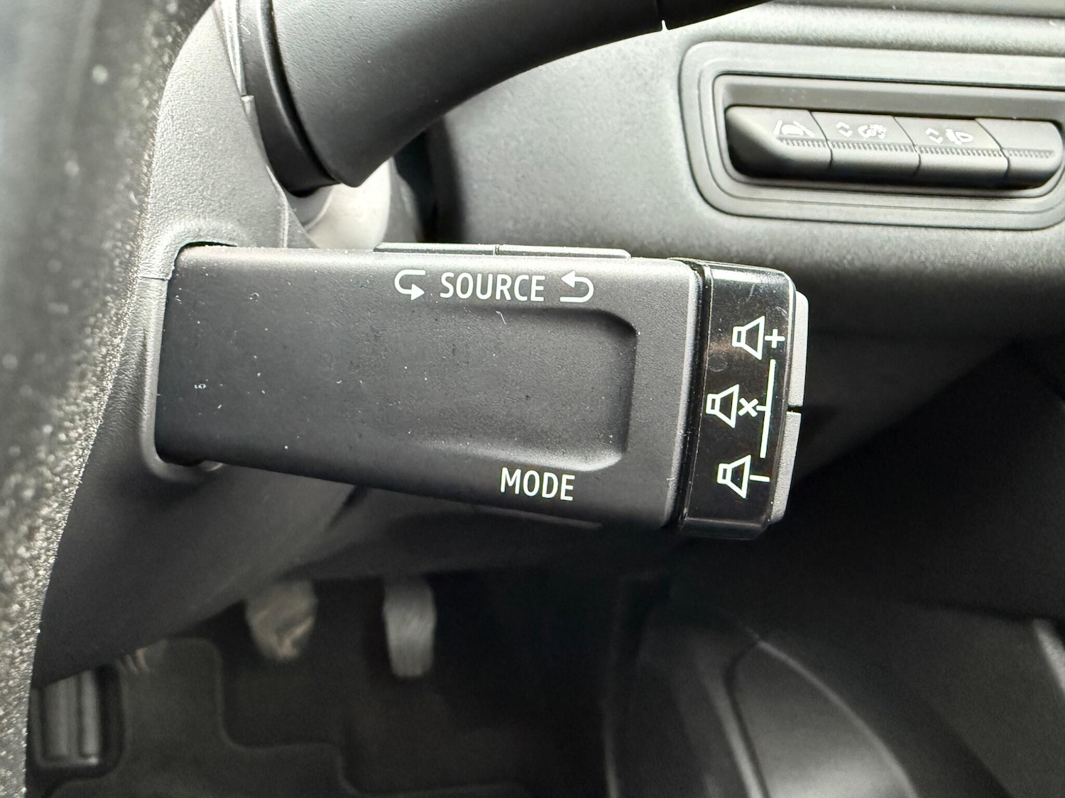 Used Renault Captur 2022 for sale - 77469044: Photo 35