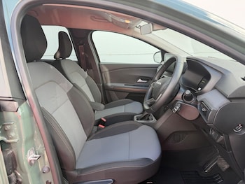 Used Dacia Jogger 2025 for sale - 78573447: Photo