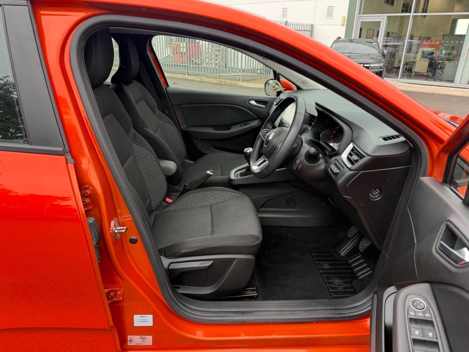 Used Renault Clio 2022 for sale - 76484438: Photo 13