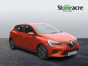 Used Renault Clio 2022 for sale - 76484438: Photo
