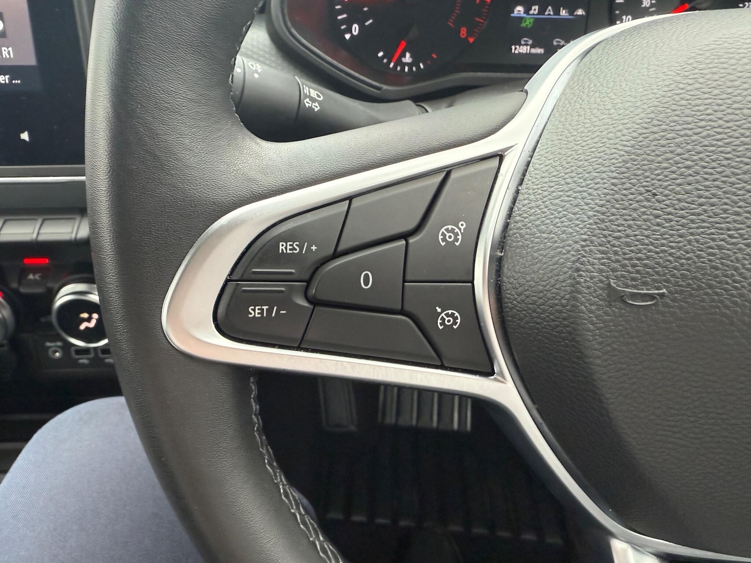 Used Renault Clio 2022 for sale - 76484438: Photo 31