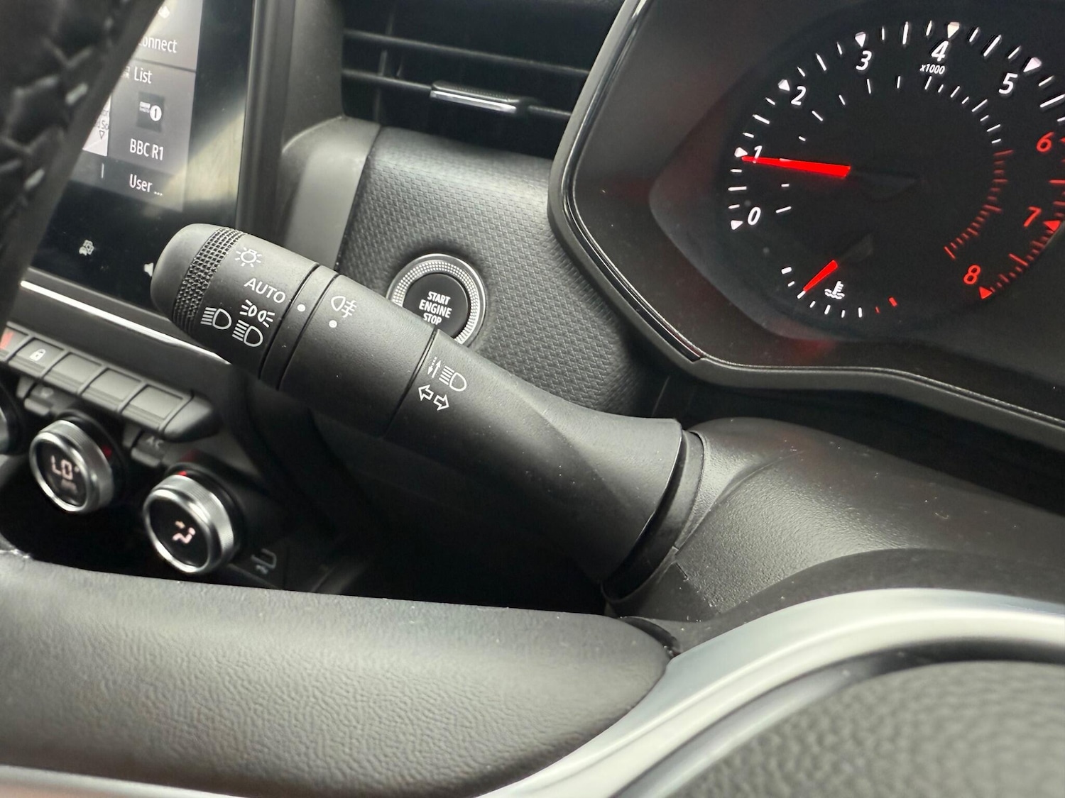 Used Renault Clio 2022 for sale - 76484438: Photo 35