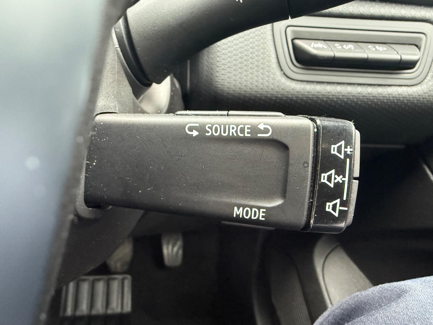 Used Renault Clio 2022 for sale - 76484438: Photo 39