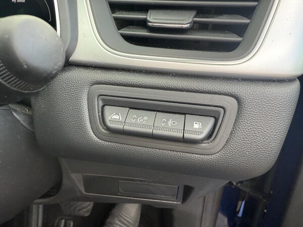 Used Renault Captur 2023 for sale - 75551811: Photo 37