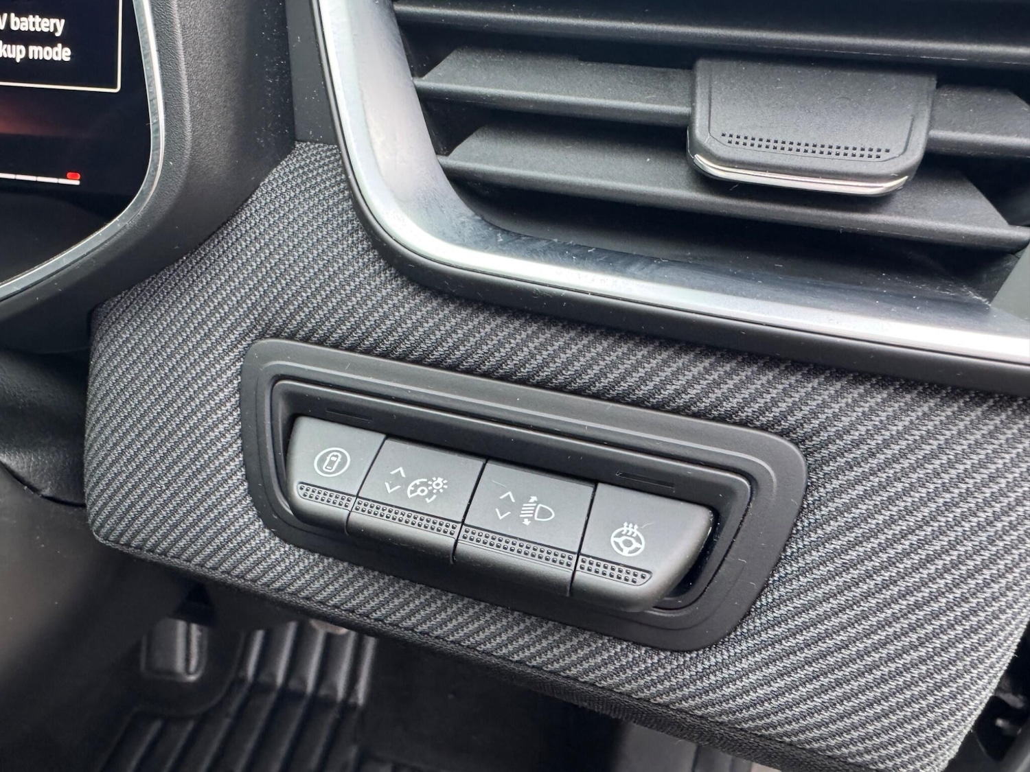 Used Renault Clio 2025 for sale - 76926941: Photo 19