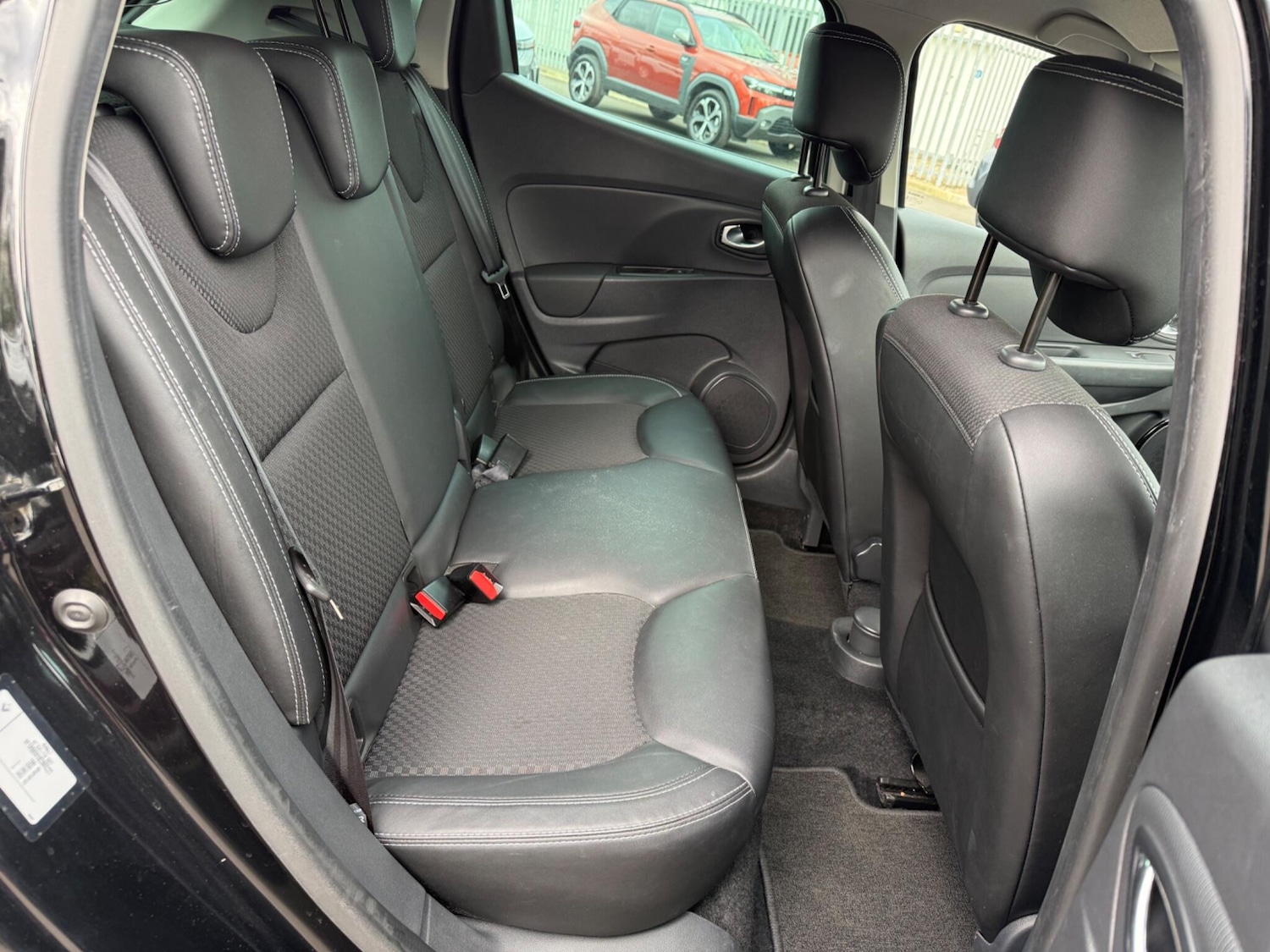 Used Renault Clio for sale - 78115858: Photo 17