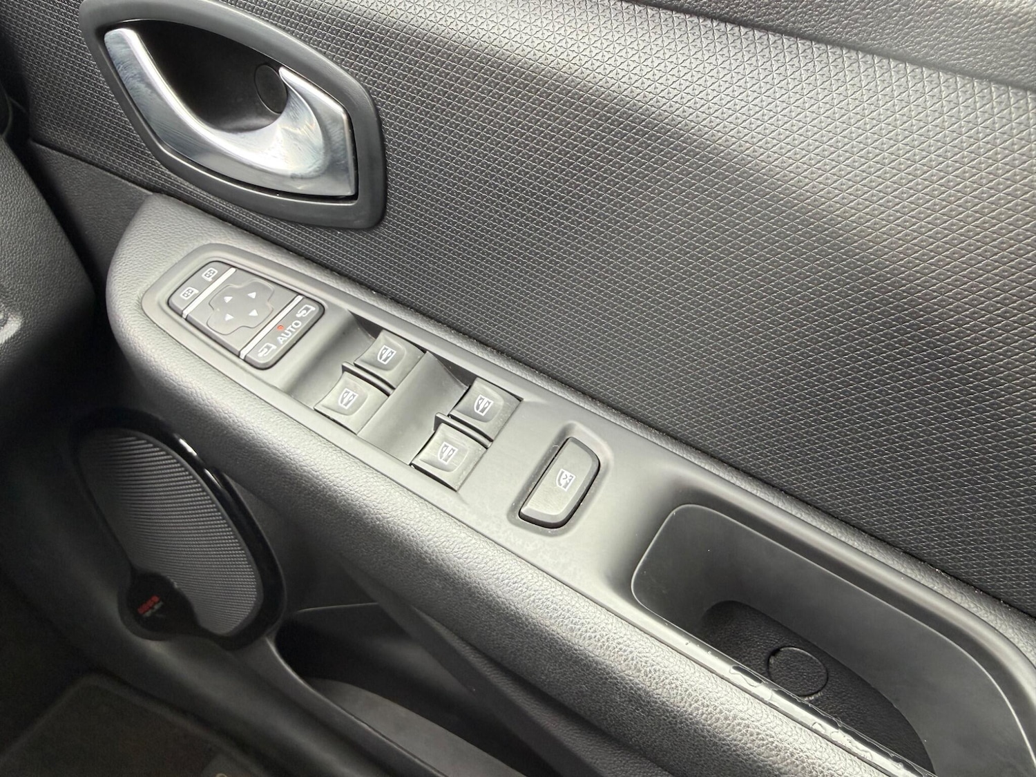 Used Renault Clio for sale - 78115858: Photo 35