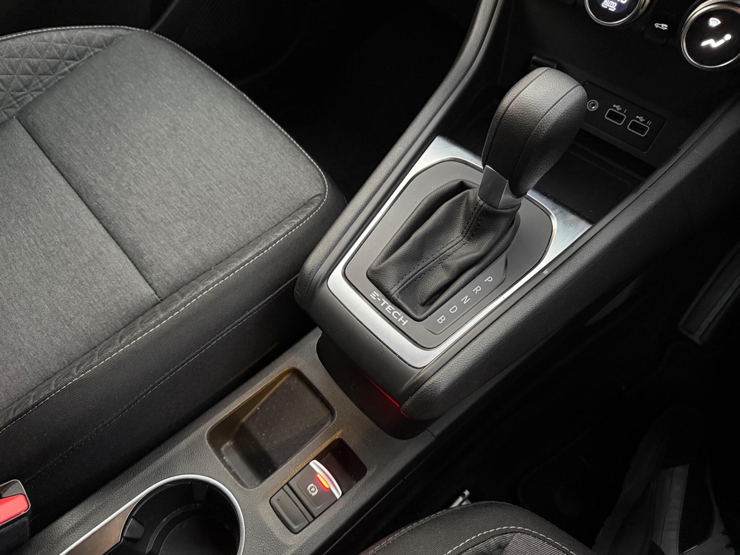 Used Renault Captur 2023 for sale - 76765439: Photo 33