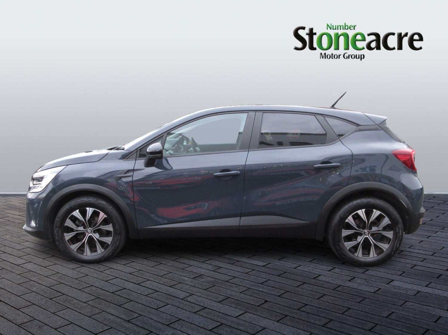 Used Renault Captur 2023 for sale - 76765439: Photo 6