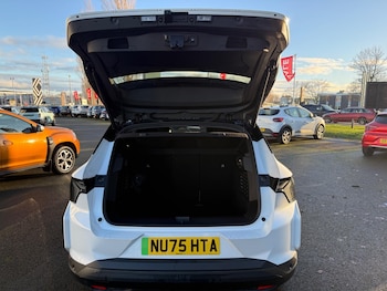 Used Renault Scenic E-Tech 2025 for sale - 77191875: Photo