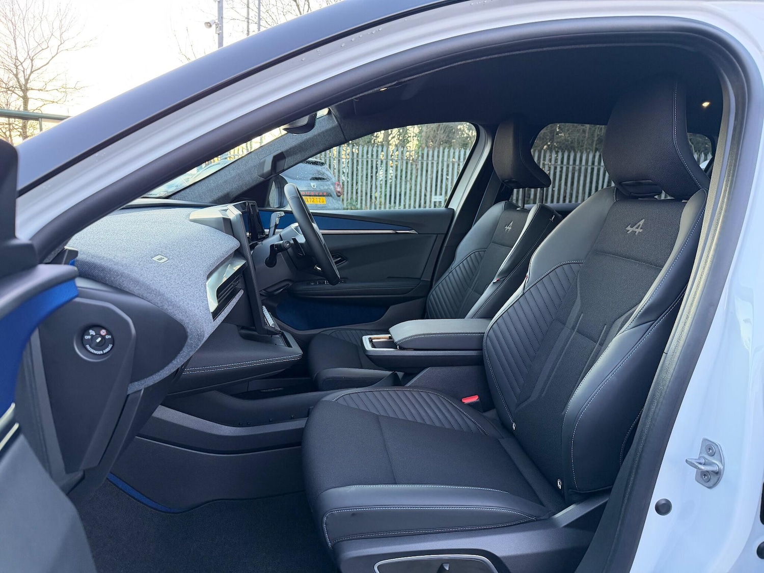 Used Renault Scenic E-Tech 2025 for sale - 77191875: Photo 45