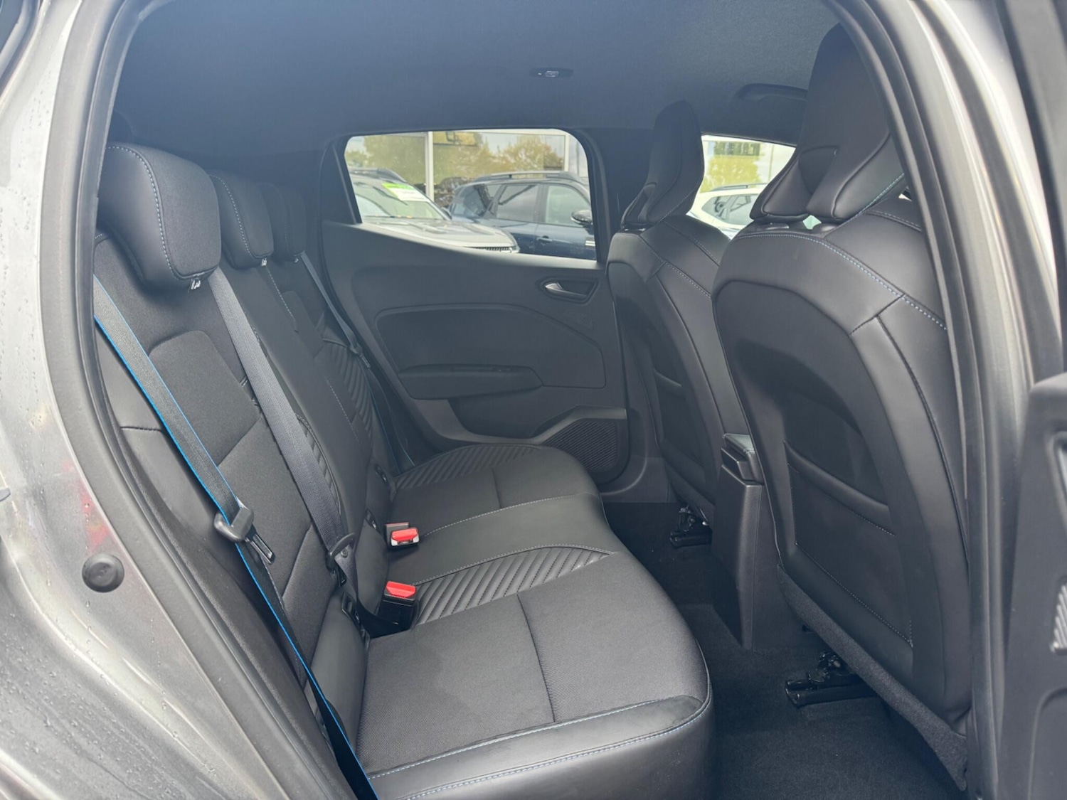 Used Renault Clio for sale - 77067044: Photo 17