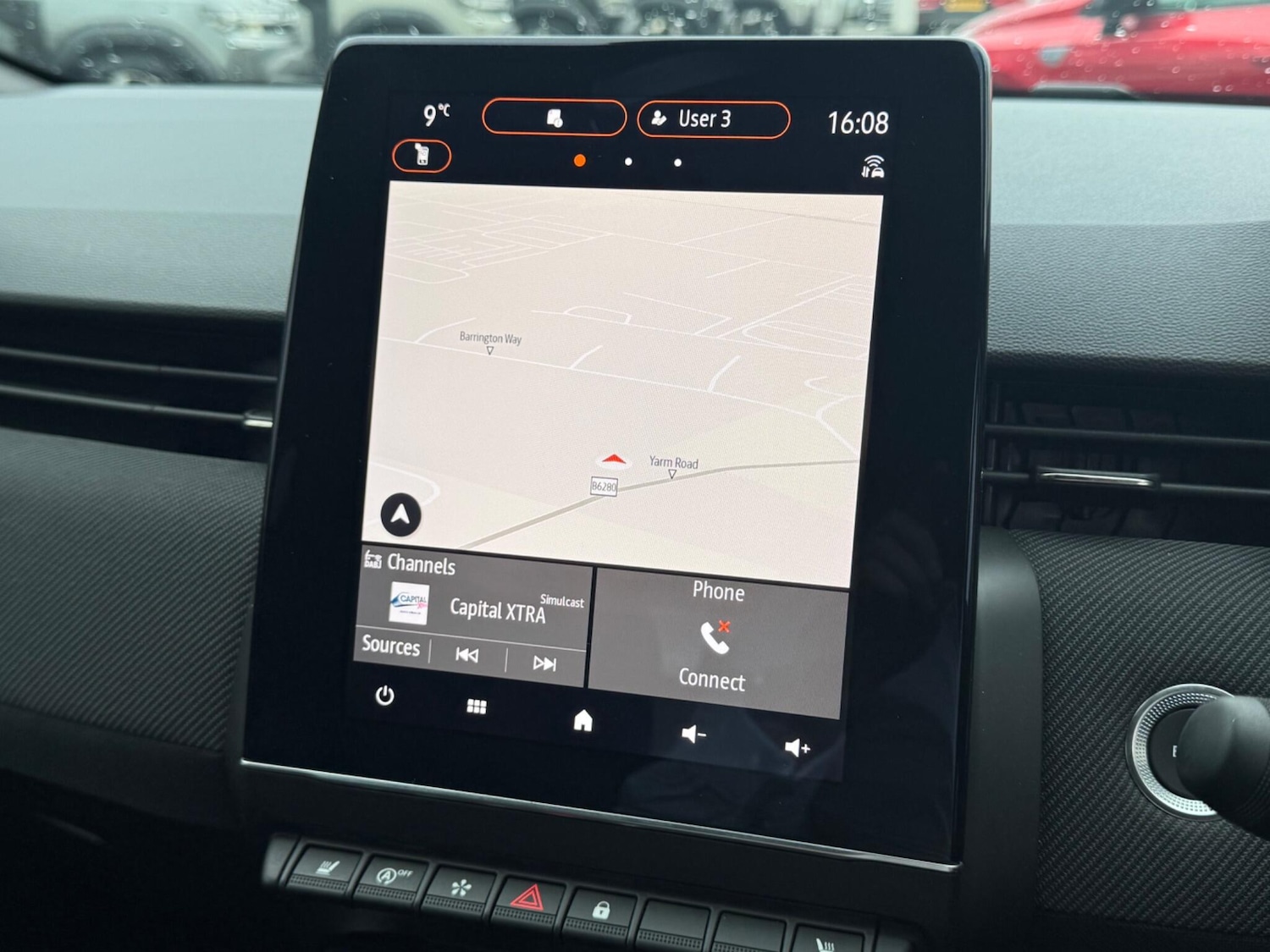 Used Renault Clio for sale - 77067044: Photo 34