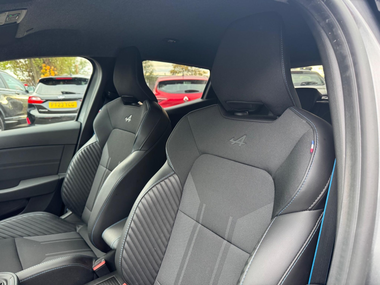 Used Renault Clio for sale - 77067044: Photo 44