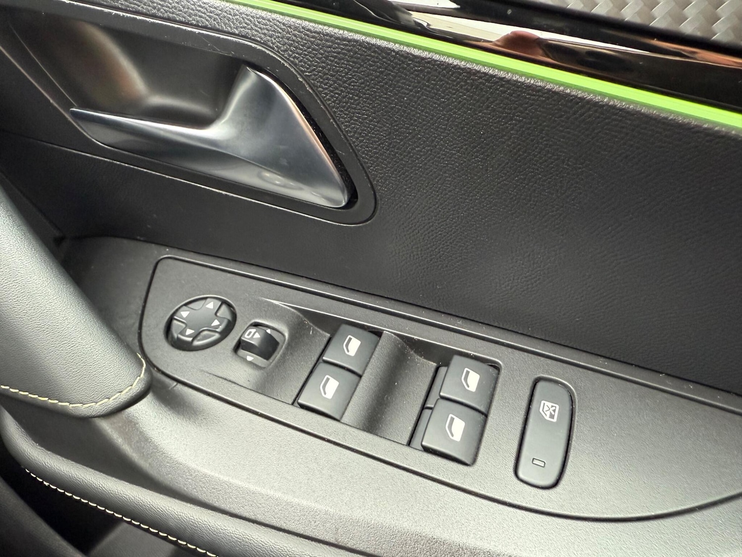 Used Peugeot 2008 2021 for sale - 77081283: Photo 45