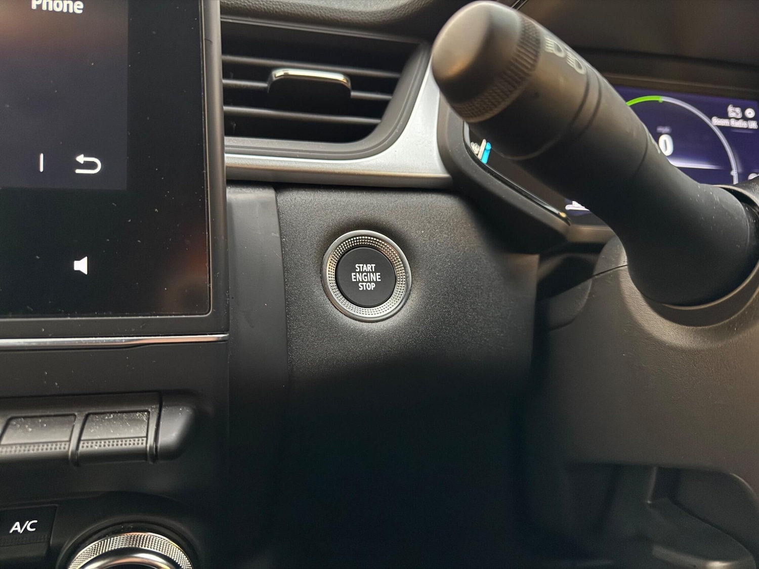 Used Renault Captur 2023 for sale - 77163513: Photo 32