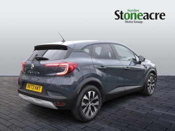Used Renault Captur 2023 for sale - 77163513: Photo