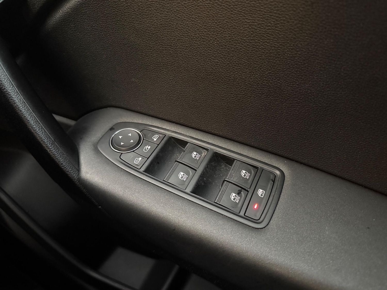 Used Renault Captur 2023 for sale - 77163513: Photo 41