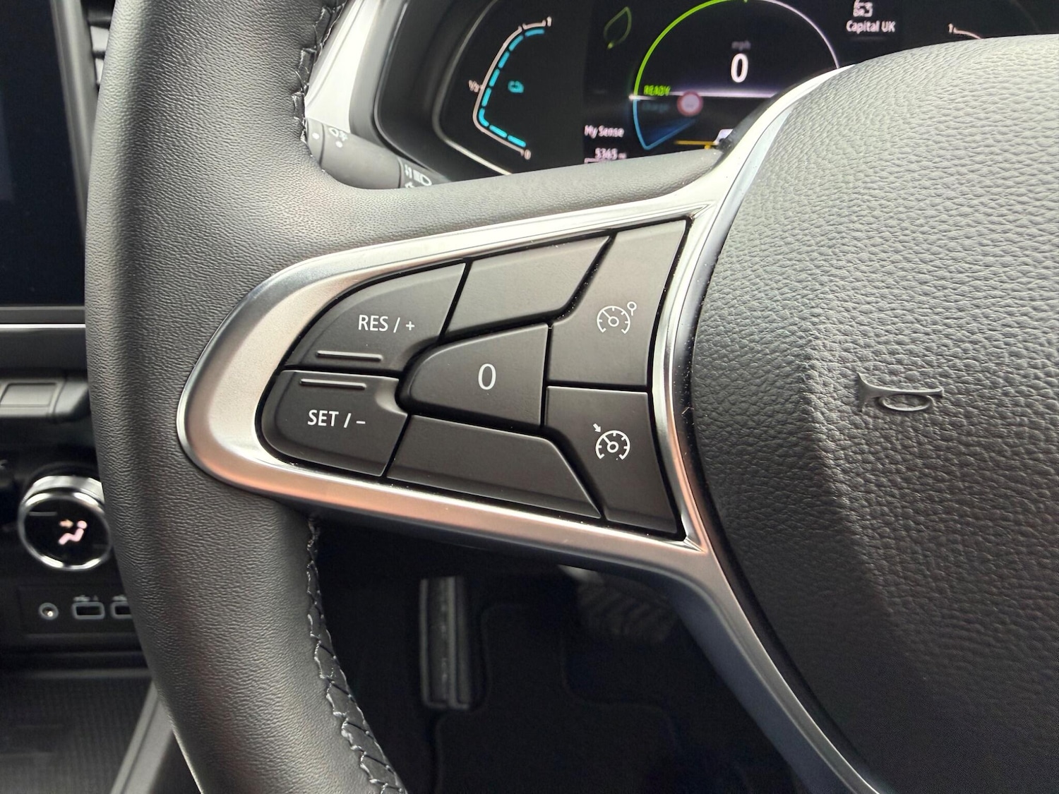 Used Renault Captur 2024 for sale - 77537255: Photo 25