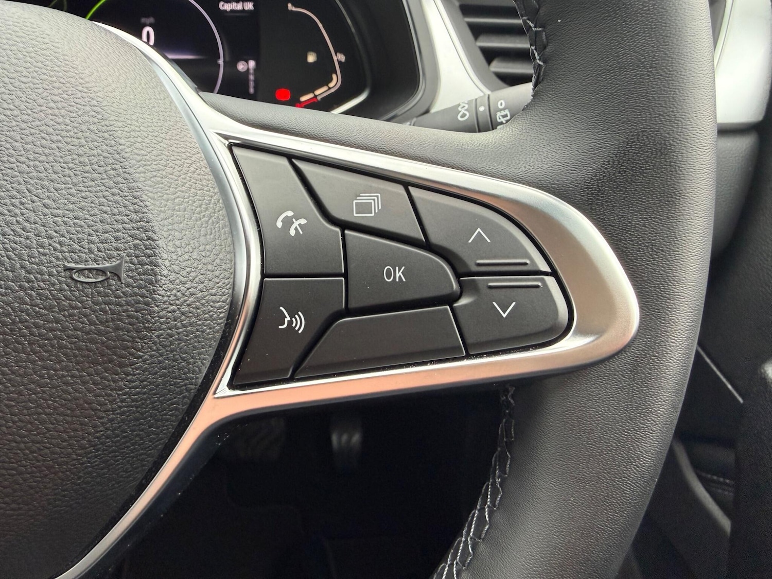 Used Renault Captur 2024 for sale - 77537255: Photo 30