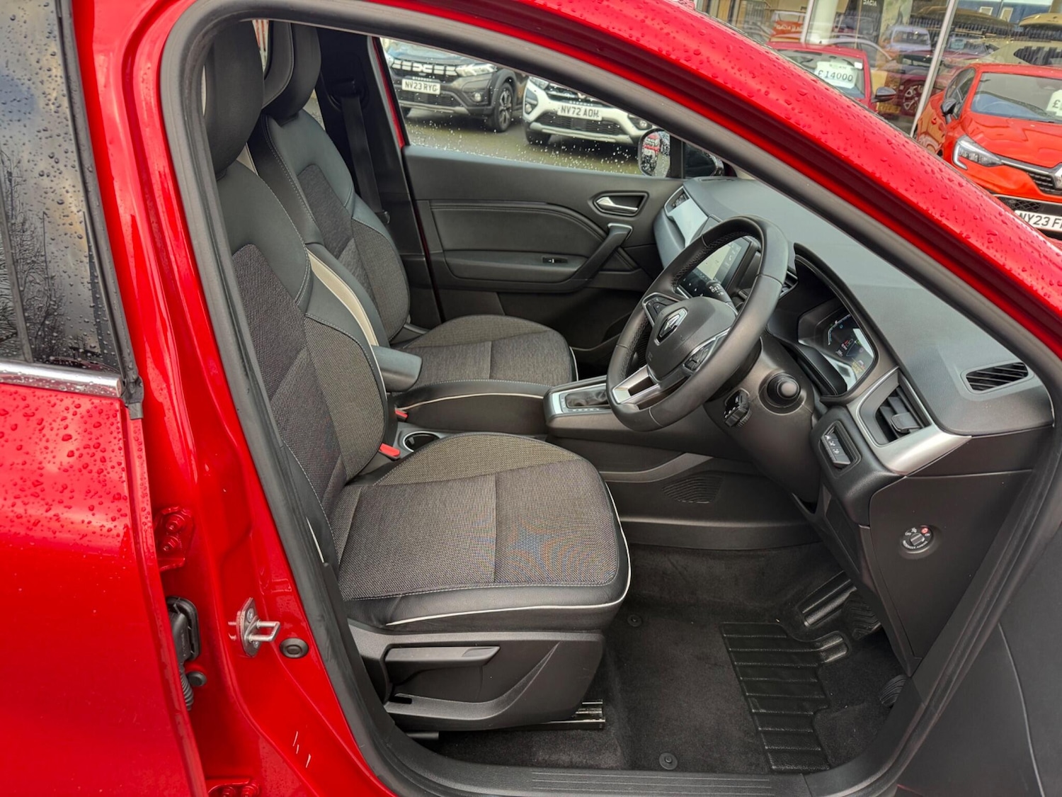 Used Renault Captur 2023 for sale - 77162945: Photo 16