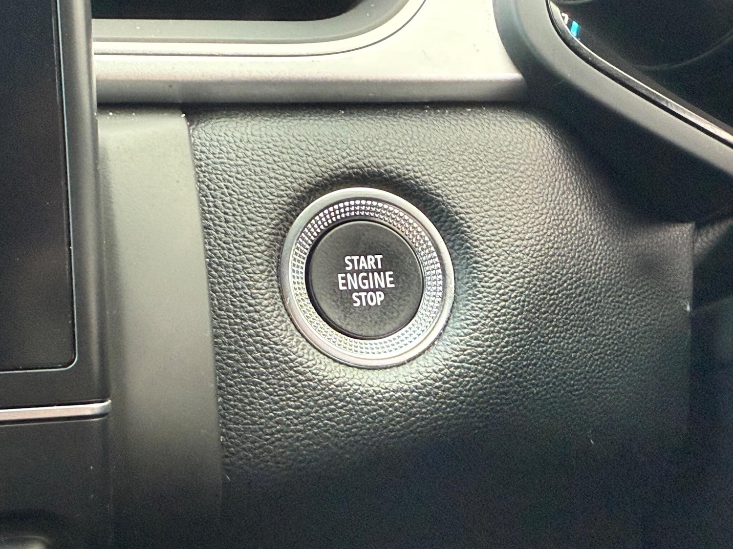 Used Renault Captur 2023 for sale - 77162945: Photo 34