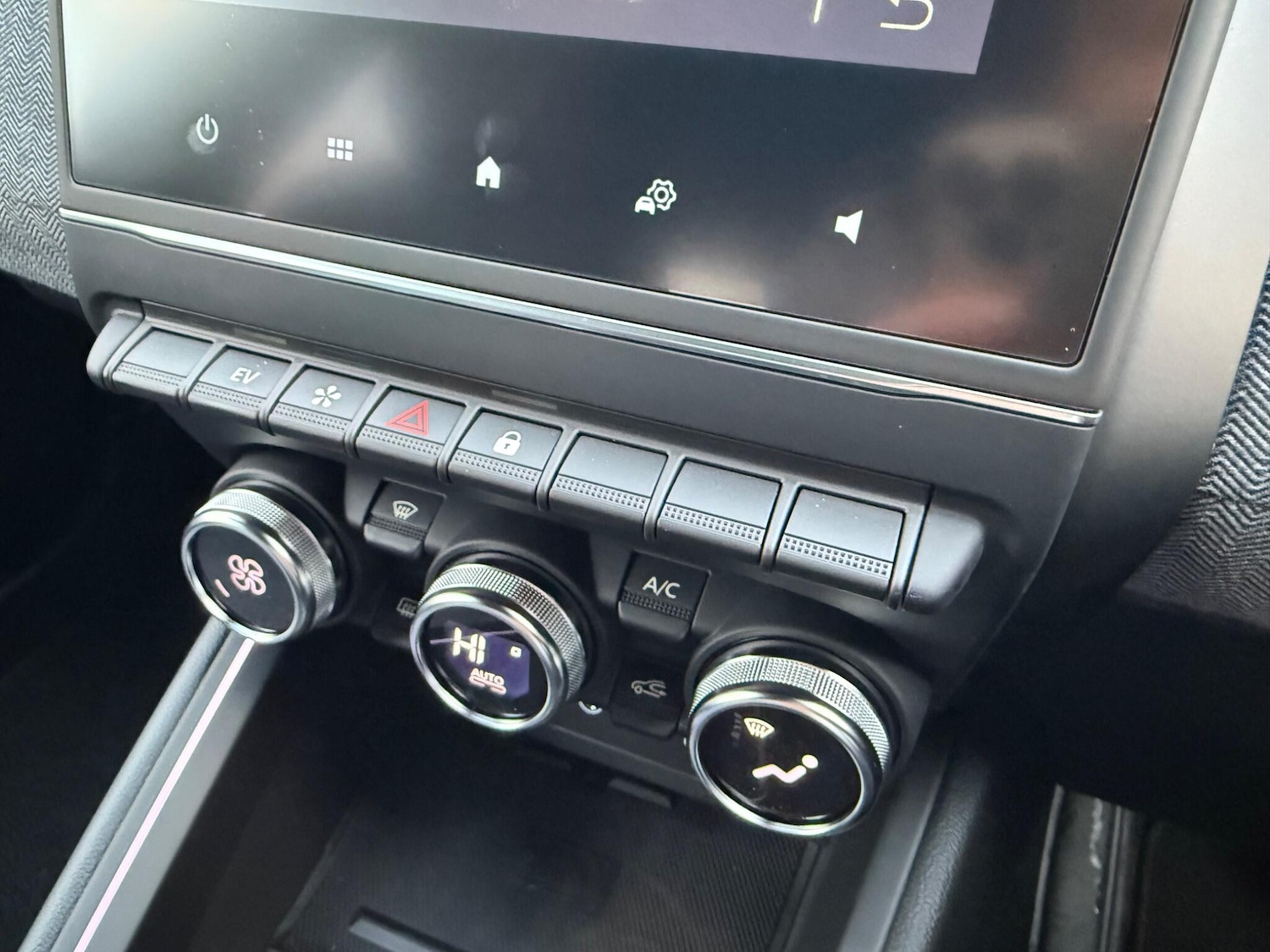 Used Renault Clio 2025 for sale - 77229622: Photo 30