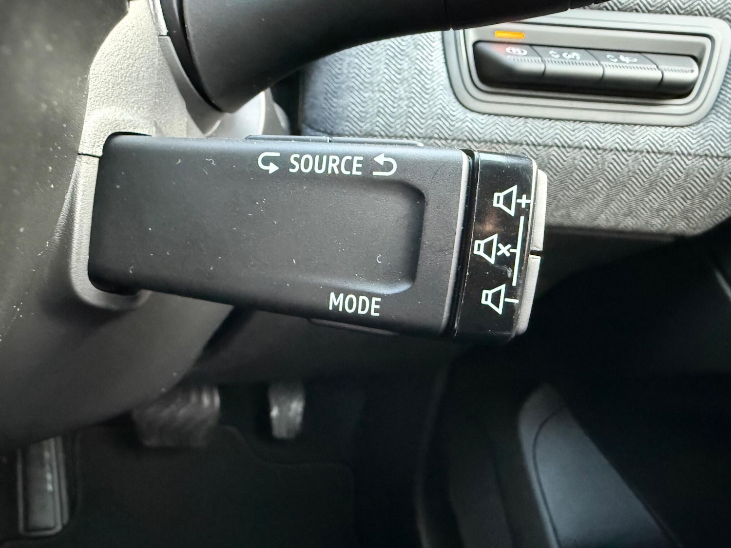 Used Renault Clio 2025 for sale - 77229622: Photo 41